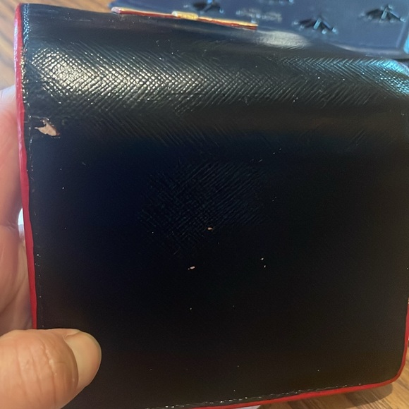 PRADA Bow wallet (repainted) - Picture 10 of 10